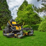 Zero Turn kosačica Cub Cadet ZT3 137 - 137cm - 726cc V-TWIN Kawas - Dual Hydrostatic - sa polugama - Slika 3