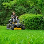 Zero Turn kosačica Cub Cadet ZTS2 117 - 117cm - 726cc V-TWIN Kawas - Dual Hydrostatic - sa volanom - Slika 3